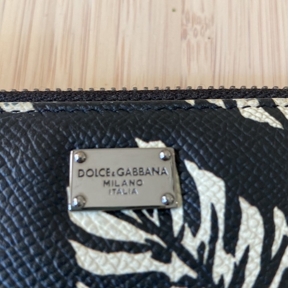 Dolce & Gabbana Calfskin round zip lung wallet - Picture 2 of 10